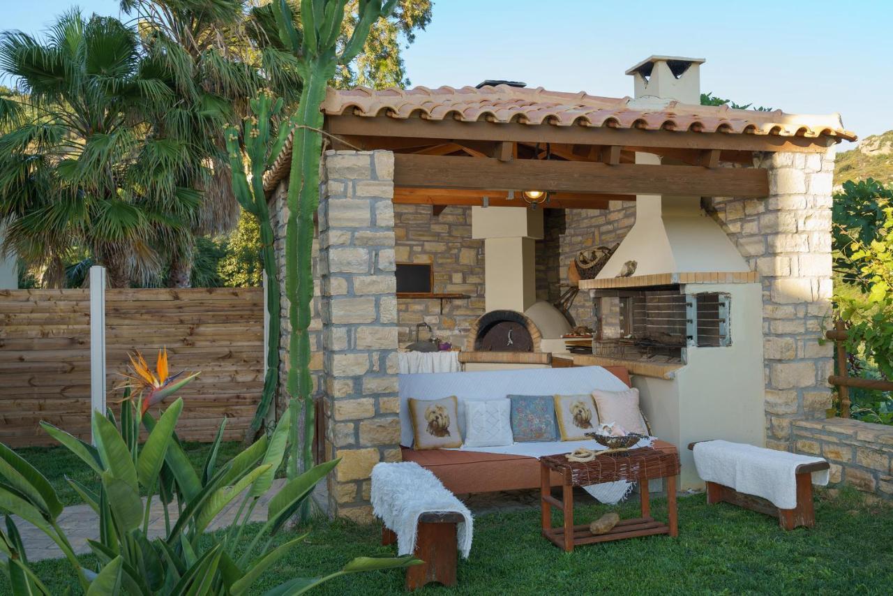 Family Villa Ellis Plakias With Private Pool 200M To The Beach Walking Distance To The Amenities Exterior photo